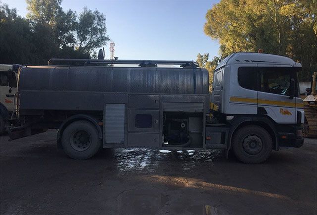 15. Καταβρεχτήρας Scania – B4X2 Xωρητικότητα καζανιού = 12.000 lt 